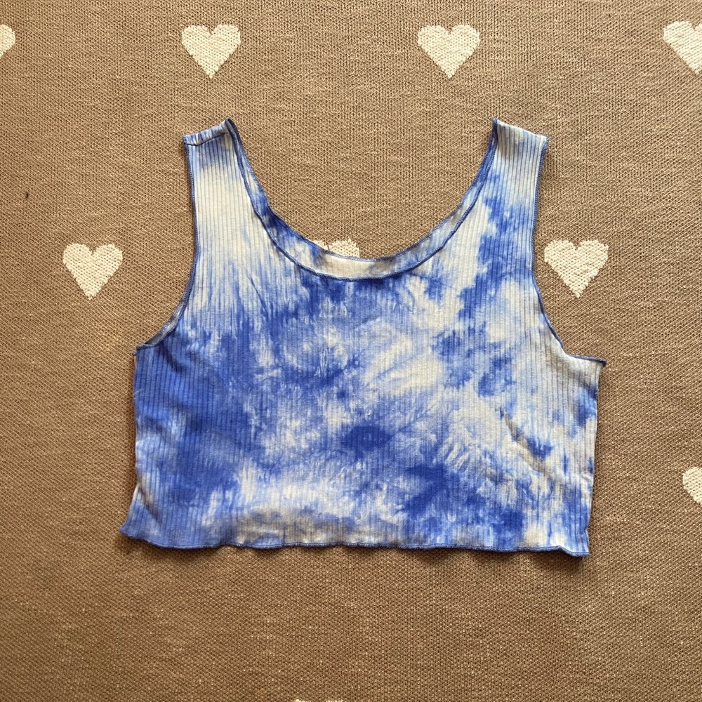 this is a white and blue tye dye cropped tank top